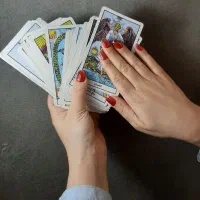 فال تاروت  ورق تاس  آف تا اخر هفته