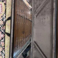 سنتور ۲ مهر صادقی‌نیا مدل گلدار (کاملاً نو