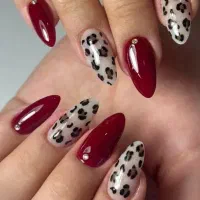 خدمت و آموزش ناخن .