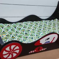 تخت خواب و کمد