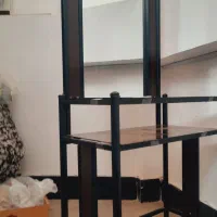 میز ارایشی فلزی سالم یک ملیون و هفتصد هزار تومان