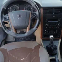 ماشین پژو1402