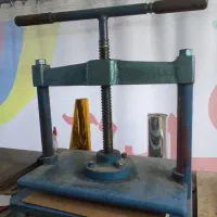 2 دستگاه پرس صحافی|ماشین‌آلات صنعتی|کرج, دانشگاه آزاد|دیوار