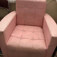 پدیکور/تخت مژه یا پاکسازی/صندلی/استندلاک/ترولی|آرایشگاه و سالن‌های زیبایی|نیشابور, فردوس شمالی|دیوار