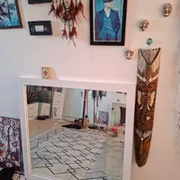 دو عدد آینه قدی ۱×۲ و یک عدد آینه با قاب