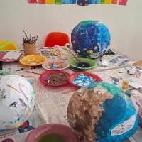 کمک مربی برای نظافت مهد