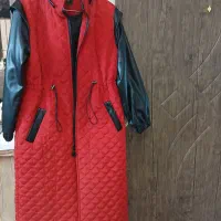 حراج تعدادی پالتو و کاپشن و لباس وشال در حد نو .