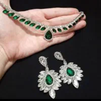 گردنبند زمرد سبز