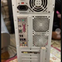 کامپیوتر به همراه کیس و کیبورد و موس
