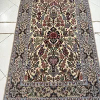 ذرع و نیم اصفهان ۱۰۰۰ خفتی گل ابریشم