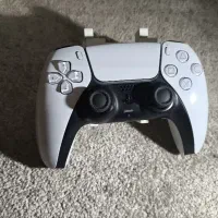 دسته ps5 اورجینال تمیز
