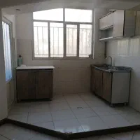 واحد 43 متری طبقه اول سندتکبرگ بدون پارکینگ