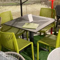 میز و صندلی