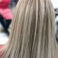 نیازمدل رنگ و لایت وشینیون کوتاهی ومیکاپ واصلاح