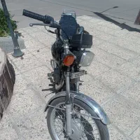 125هندا|موتورسیکلت|شیراز, کفترک|دیوار