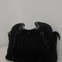 کیف نو هست (مارک|کیف، کفش، کمربند|میانه, |دیوار