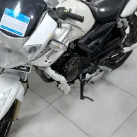 آپاچی 180 سرحال
