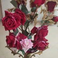 چندشاخه گل روز