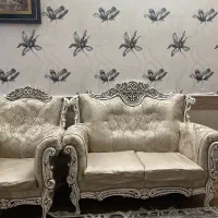 سرویس مبل ومیز غذا خوری و ویترین در حد نو|مبلمان خانگی و میز عسلی|قم, لسانی|دیوار