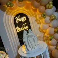 بادکنک های تولد فروخته میشود