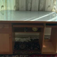 میز کامپیوتر و تحریر