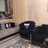 مبل راحتی بسیار تمیز