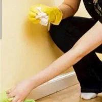 به یه خانم نظافت چی