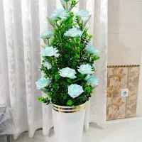 گل مصنوعی با گلدان