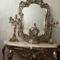 آیینه کنسول و شمعدان برنجی قدیمی