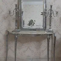 آینه و کنسول