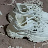 کفش|کیف، کفش، کمربند|فریدون‌کنار, |دیوار