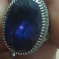 انگوشتریاقوت کبود