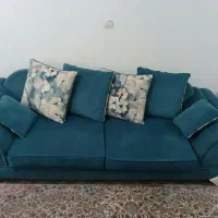 مبل راحتی  و میز نهار خوری چهار نفره