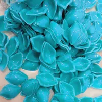 بوته وگلبرگ کریستال جاکلیدی