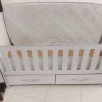 تخت کودک همراه با تشک طبی
