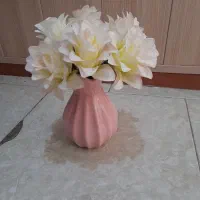 گلدان صورتی