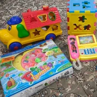 تعدادی اسباب بازی سالم