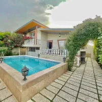 ویلا باغچه ۲۵۰متری/استخر/۳کنتور/سند/قیمت مناسب