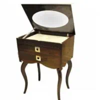 میز قاشق چنگال در حد نو