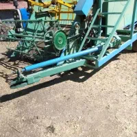 دروگر پشت تراکتوری