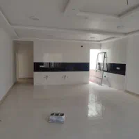 خانه‌ ویلایی پشت بند