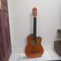گیتار C70