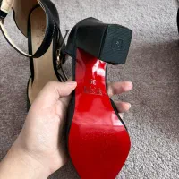 کفش مجلسی|کیف، کفش، کمربند|قرچک, پویینک|دیوار