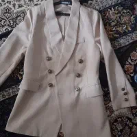 کت مجلسی رنگ کرم جنس کرپ