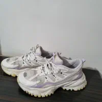 تعدادی کفش،کتونی زنانه و دخترانه.سایز۳۸.۳۷