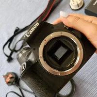 دوربین Canon 2000D به همراه لنز ۱۸ ، ۱۳۵|دوربین عکاسی و فیلم‌برداری|ورامین, |دیوار