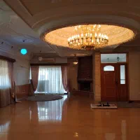 ۲۵۰متر بنا ویلایی درحیاط۱۰۰۰متری طبقه دوم