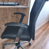 صندلی چرخدار اداری