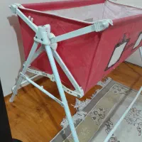 تخت|تخت و صندلی بچه|ری, شهادت|دیوار