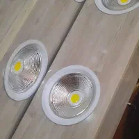 لامپ ویترینی